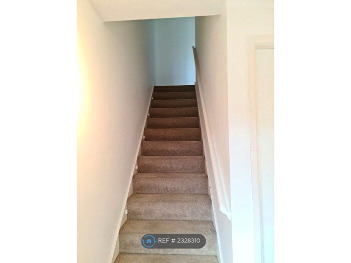 2 Bedroom End Of Terrace House To Rent In Viscount Walk, Bournemouth, BH11