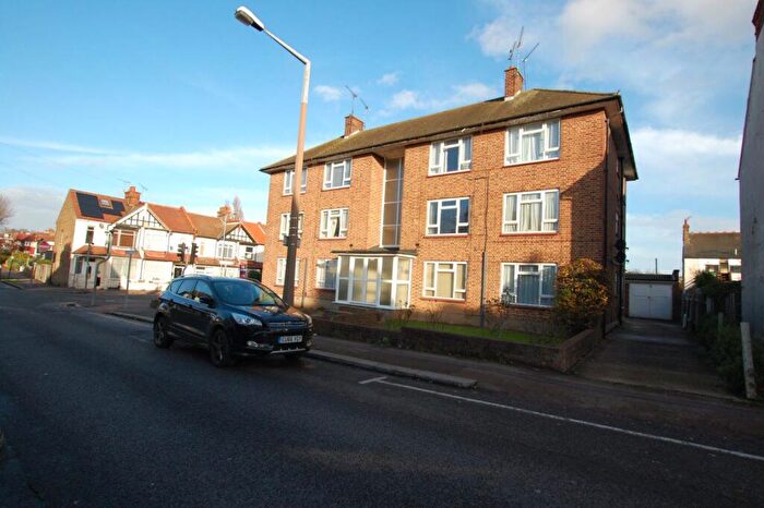 2 Bedroom Flat To Rent In Westbourne Court-Westcliff : Online Registration, SS0