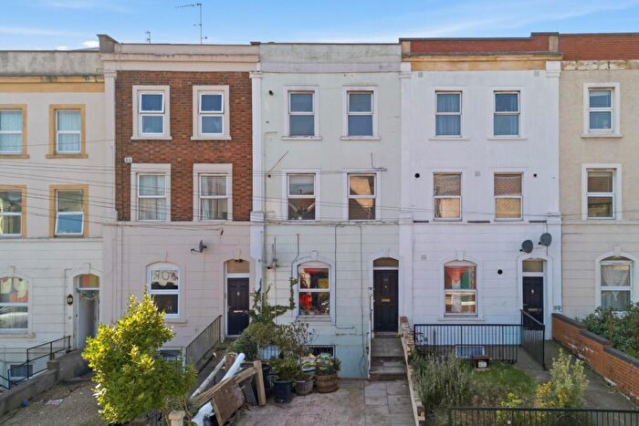 1 Bedroom Flat For Sale In Seymour Road, Easton, Bristol, BS5