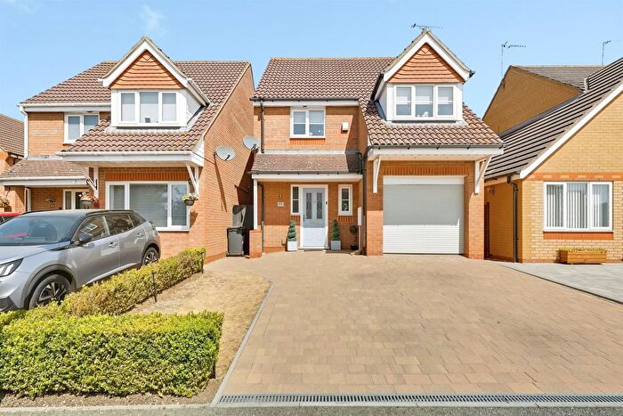 3 Bedroom Detached House For Sale In Farmers Close, Wootton, Northampton, NN4