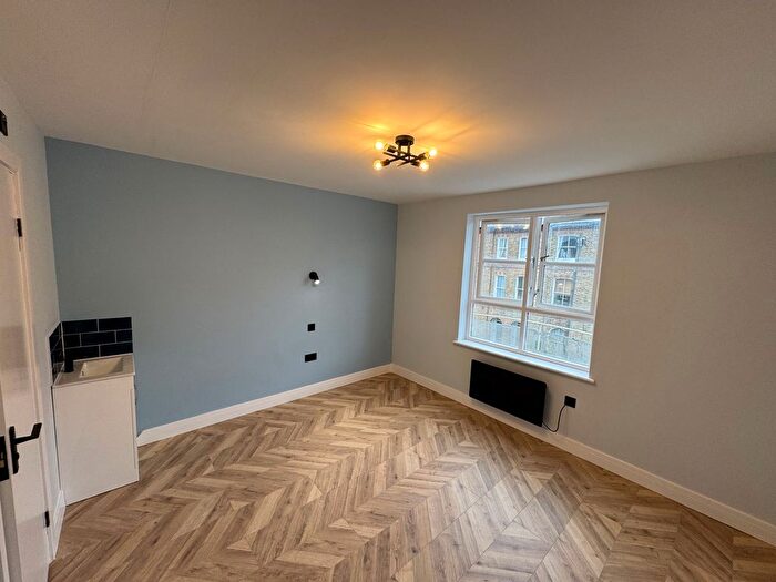 Studio To Rent In Akerman Road, London, SW9