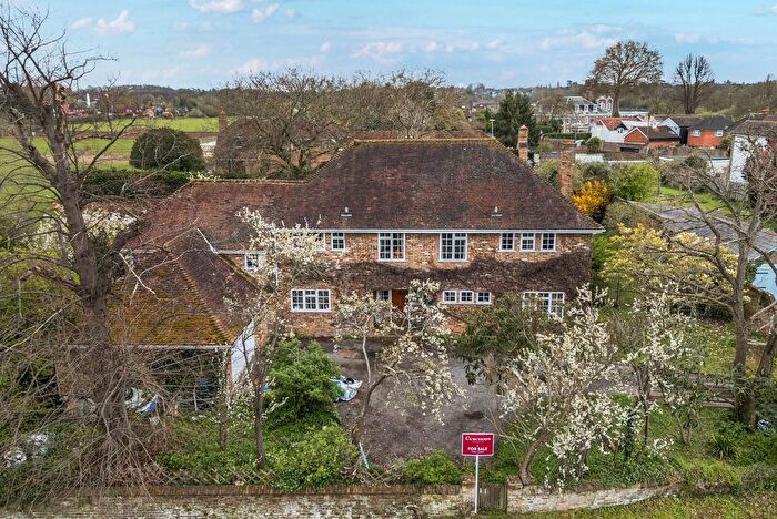 7 Bedroom Detached House For Sale In Walton Lane, Shepperton, TW17