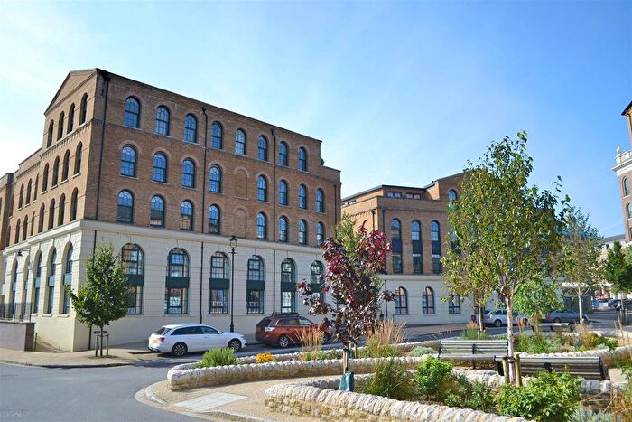 1 Bedroom Flat For Sale In Hamslade Street, Poundbury, Dorchester, DT1