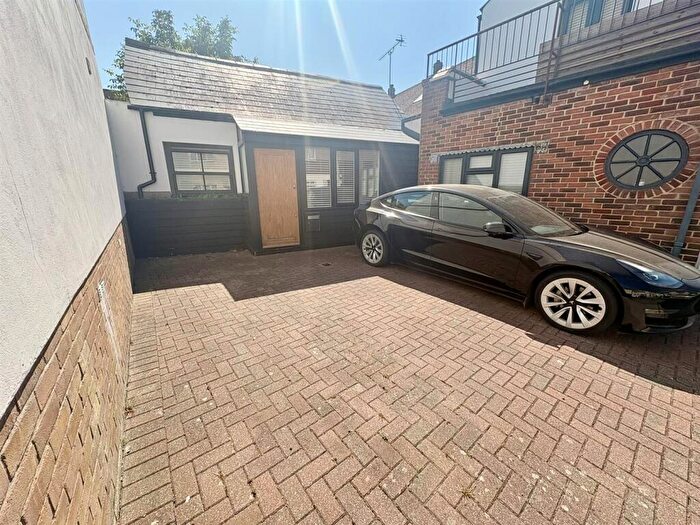 Studio For Sale In St. Vincent Road, Southsea, PO5