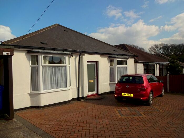 3 Bedroom Property To Rent In Derbyshire Lane, Sheffield, S8