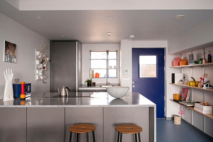 1 Bedroom Flat To Rent In Balfron Tower, St Leonards Road, London, E14