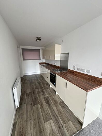 3 Bedroom Apartment To Rent In Saltire Square, Edinburgh, EH5