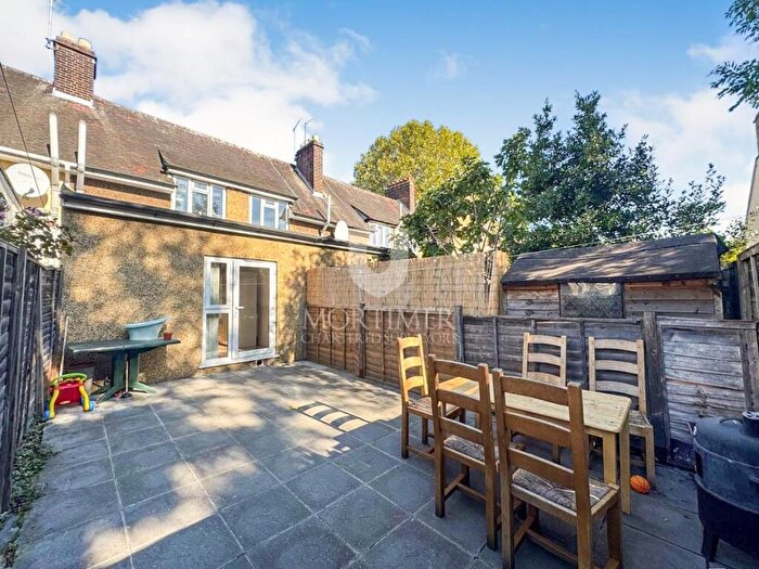1 Bedroom Apartment To Rent In Lordship Lane, London, N22