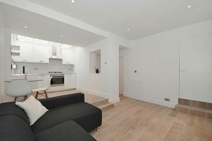1 Bedroom Flat To Rent In Linden Gardens, Notting Hill, W2