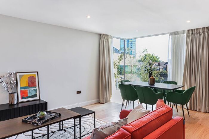 2 Bedroom Flat To Rent In Cloud Street, London, E15