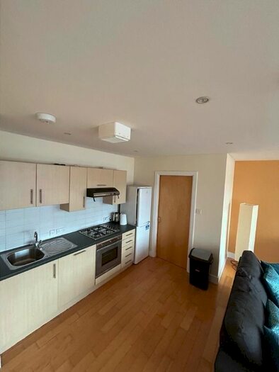 1 Bedroom Flat To Rent In Chambers Street, Edinburgh, EH1