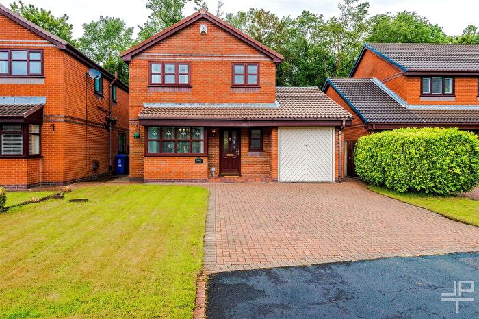 4 Bedroom Detached House To Rent In Beckside, Tyldesley, Manchester, M29