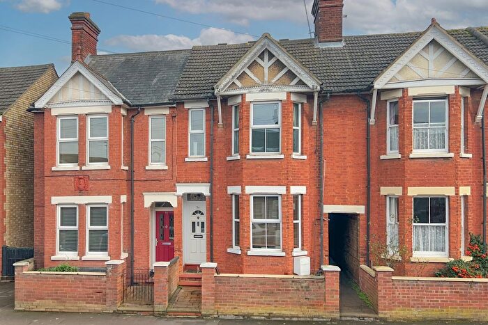 4 Bedroom Terraced House For Sale In Church Street, Leighton Buzzard, LU7