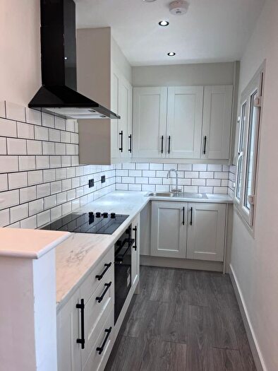 1 Bedroom Flat To Rent In Millstone Lane, Leicester, LE1