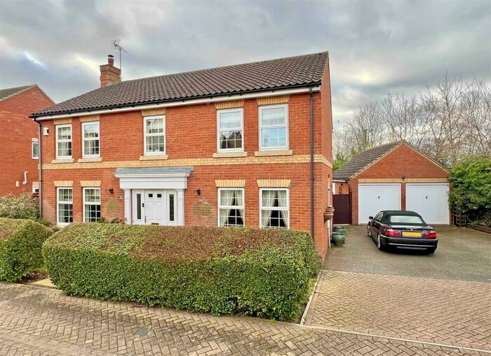 4 Bedroom Detached House For Sale In Brickbarns, Great Leighs, Chelmsford, CM3