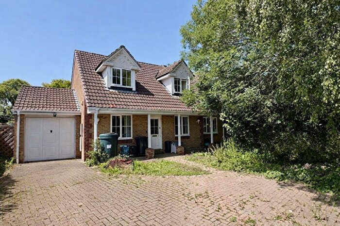4 Bedroom Detached House For Sale In Clayhill Copse, Peatmoor, Swindon, SN5