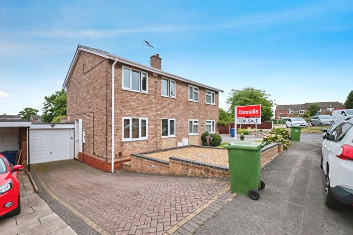 3 Bedroom Semi-detached House For Sale In Redwood Drive, Cannock, WS11