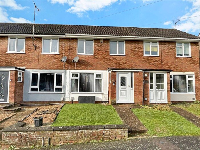 3 Bedroom Terraced House For Sale In Foxglove Green, Willesborough, Ashford, Kent, TN24