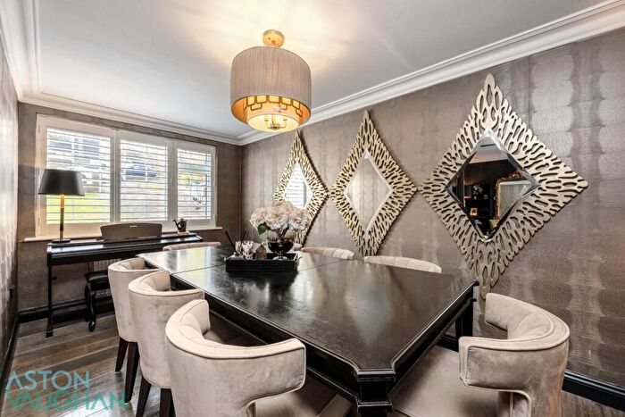 5 Bedroom Detached House For Sale In Shepherds Croft, Brighton, BN1