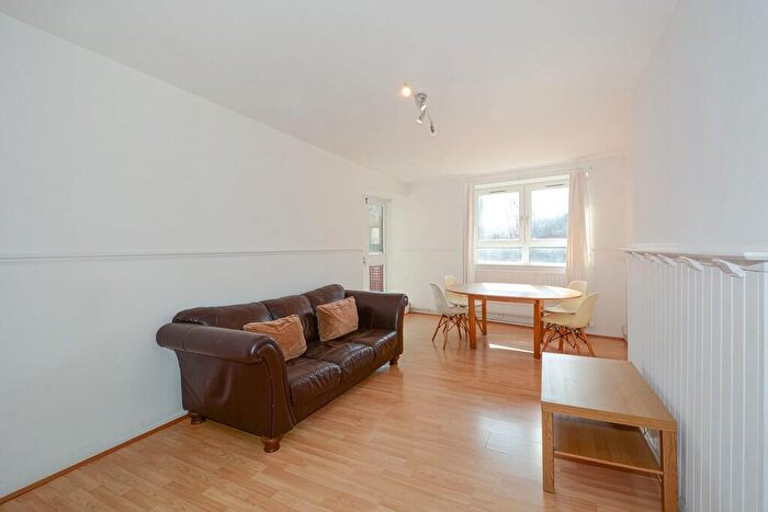 2 Bedroom Apartment To Rent In Albert Starr House, London, SE8