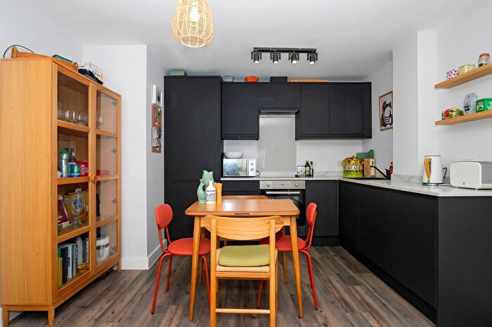 1 Bedroom Flat For Sale In Holmes Hill Road, St. George, Bristol, BS5