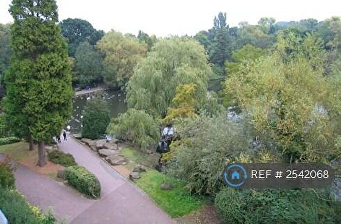 2 Bedroom Penthouse To Rent In Queensgate, Swindon, SN1