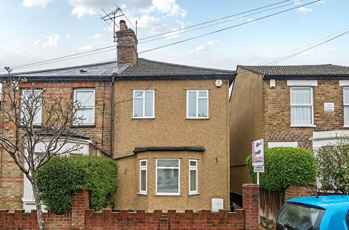 1 Bedroom Flat For Sale In Malden Road, Watford, WD17