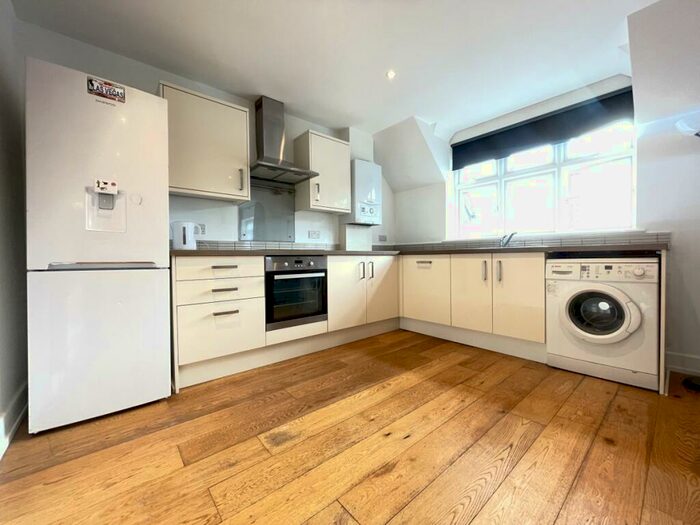 2 Bedroom Flat To Rent In Belmont Road First Floor, Harrow, HA3
