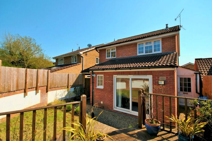 2 Bedroom Semi-Detached House For Sale In Edmunds Way, Cheddar, BS27