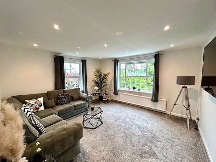 2 Bedroom Apartment To Rent In Browns Lane, Handbridge, CH4