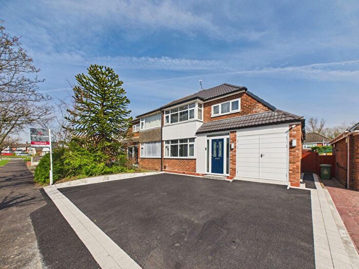 3 Bedroom Semi Detached House For Sale In Welbeck Road, Ashton-In-Makerfield, Wigan, WN4