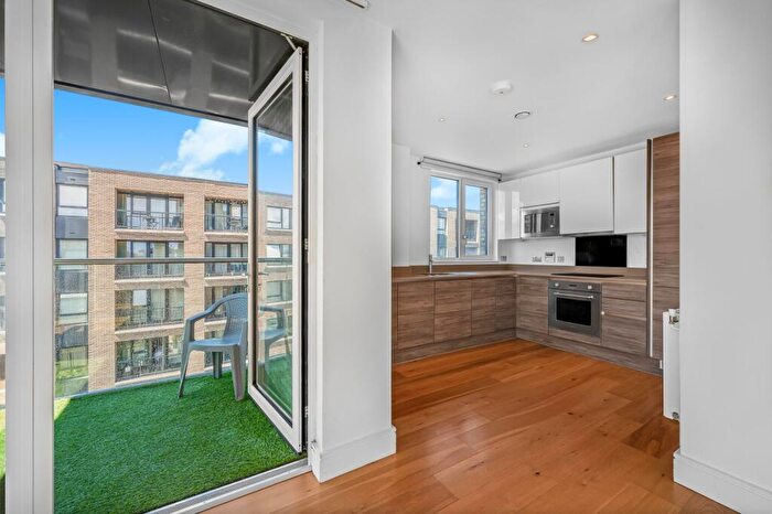 1 Bedroom Flat To Rent In Aurora Point, Winchester Square, SE8