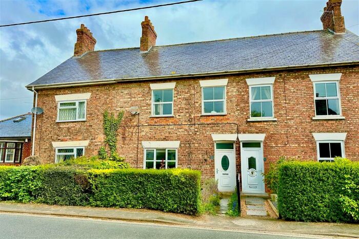 2 Bedroom Terraced House For Sale In Palmers Row, Asselby, Goole, DN14