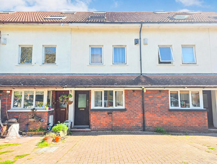 4 Bedroom Terraced House For Sale In Shandon Court, Endwell Road, Brockley, London, SE4