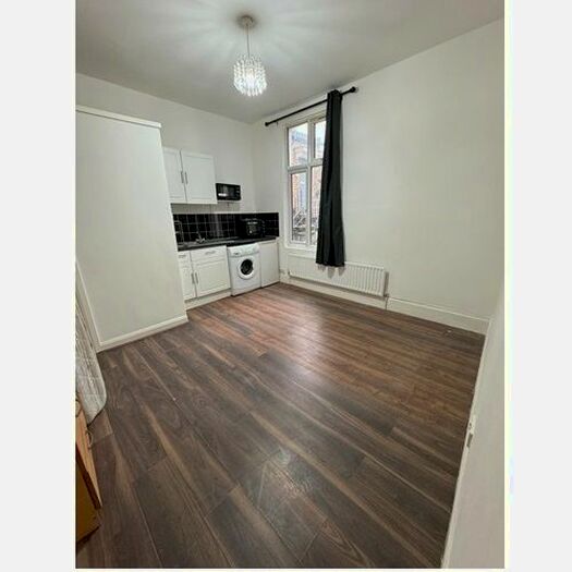 Studio To Rent In North Pole Road, Latimer Road/Ladbroke Grove, W10