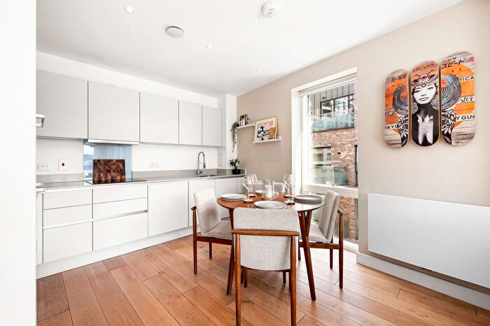 2 Bedroom Flat For Sale In West Parkside, Fiske Villas, Greenwich, London, SE10