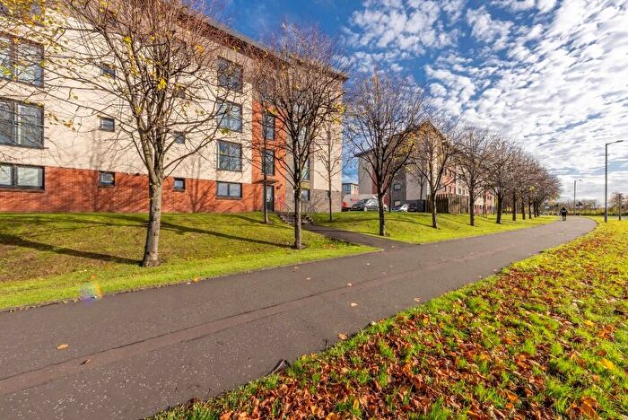 2 Bedroom Flat For Sale In Mulberry Crescent, Renfrew, Renfrewshire, PA4