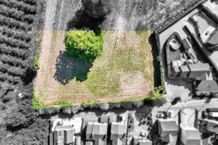 Land For Sale In Meadowgate Lane, Emneth, PE14