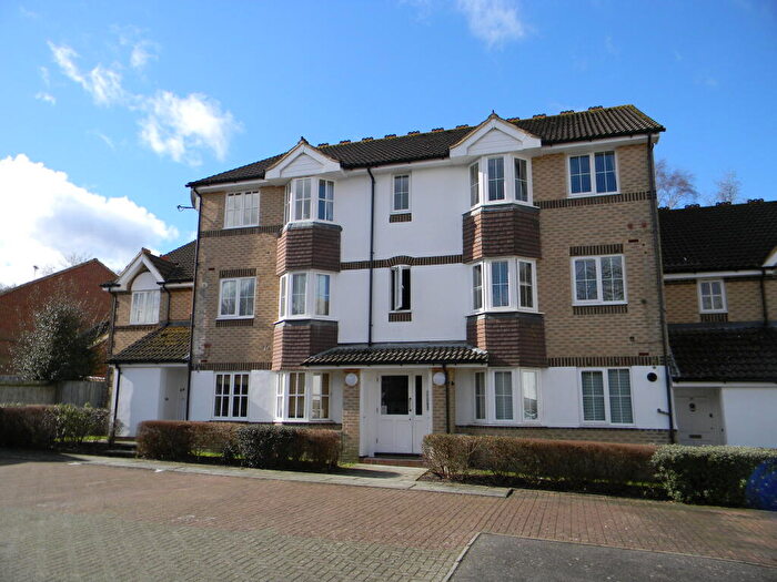 1 Bedroom Flat To Rent In Maidenbower, RH10