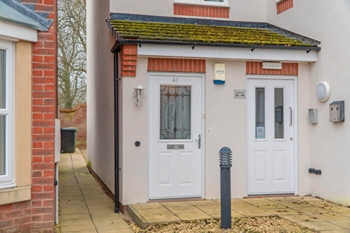 1 Bedroom Apartment For Sale In Shottery Close, Redditch, B98