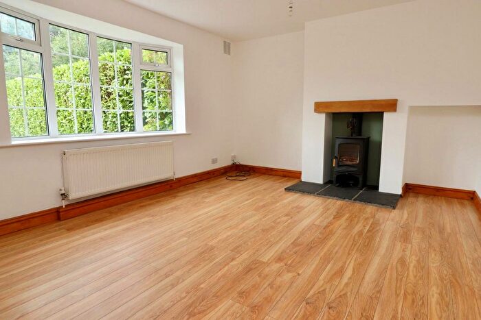 3 Bedroom End Terrace House For Sale In Denison Road, Pocklington, York, YO42