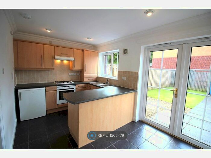 2 Bedroom Terraced House To Rent In Alford Avenue, Blantyre, Glasgow, G72