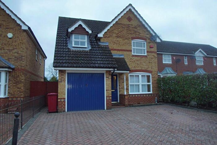 3 Bedroom House To Rent In Lilley Way, SL1