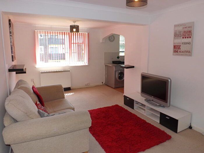 1 Bedroom Flat To Rent In Beaulieu Court, Waterlooville, PO8