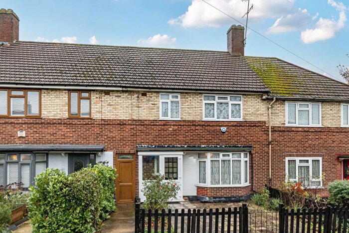 3 Bedroom Terraced House For Sale In Gavestone Road, Lee, SE12