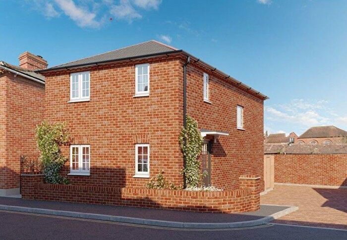2 Bedroom Detached House For Sale In Newark Lane, Ripley, Woking, Surrey, GU23