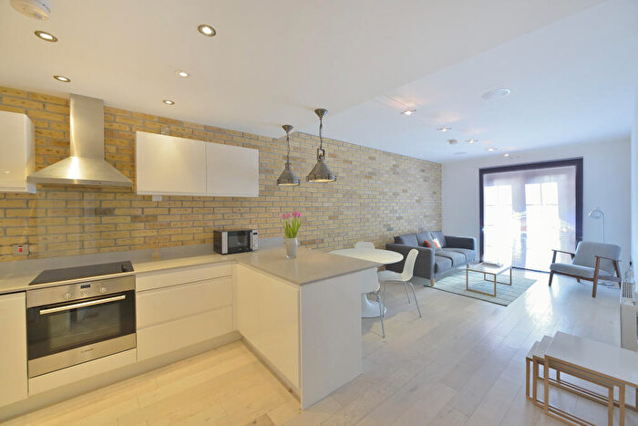 2 Bedroom Flat For Sale In Plumbers Row, London, E1