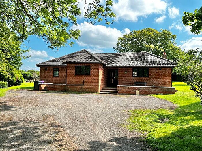 4 Bedroom Detached Bungalow For Sale In Slip End, Baldock, SG7