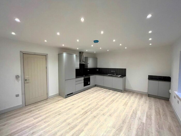 2 Bedroom Flat To Rent In Frimley Road, Camberley, GU15