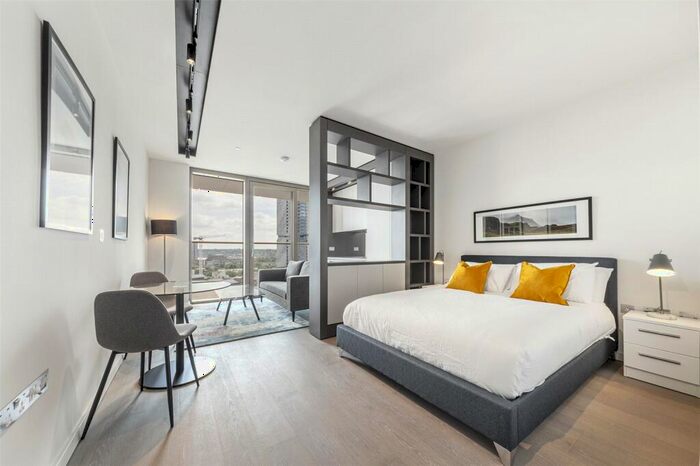 Apartment To Rent In Park Drive, Wood Wharf, Canary Wharf, London, E14